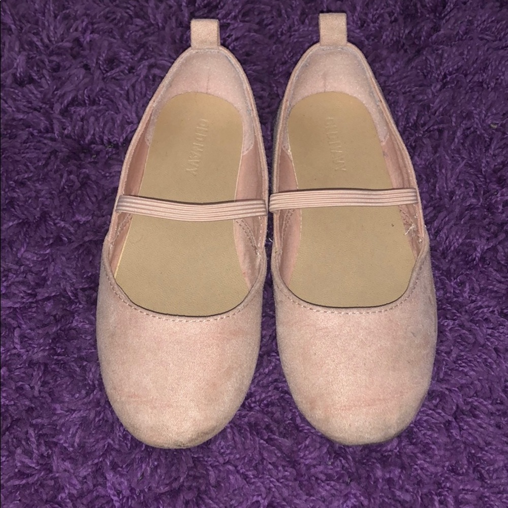 Blush old navy dress shoe